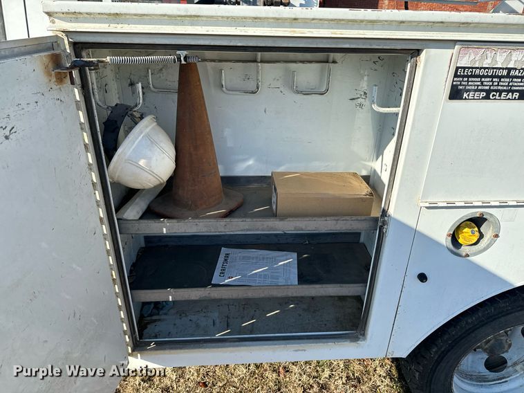 image for item OD9911 1999 Chevrolet 3500 HD bucket truck