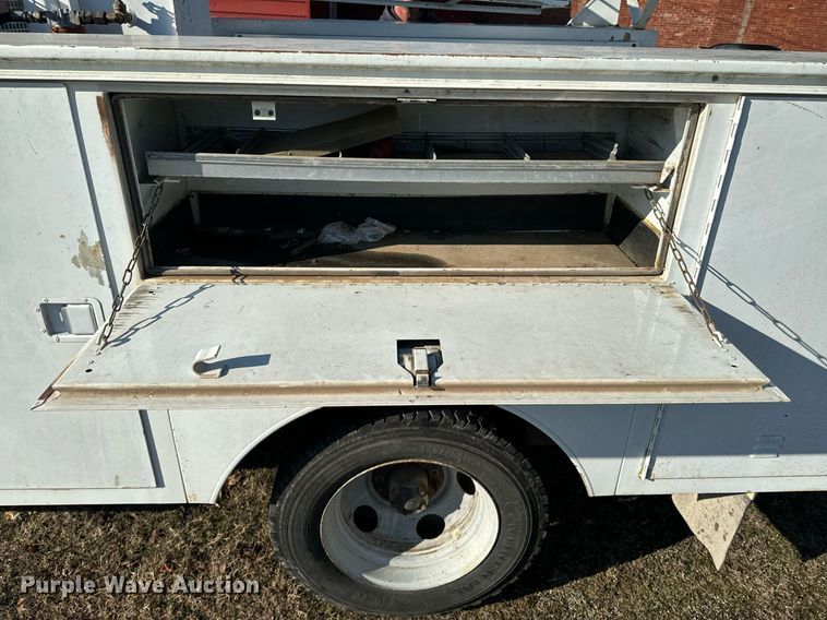 image for item OD9911 1999 Chevrolet 3500 HD bucket truck