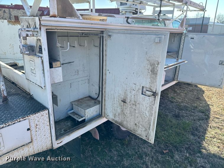 image for item OD9911 1999 Chevrolet 3500 HD bucket truck