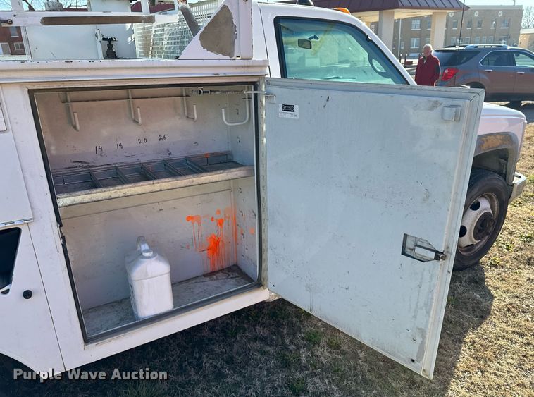 image for item OD9911 1999 Chevrolet 3500 HD bucket truck