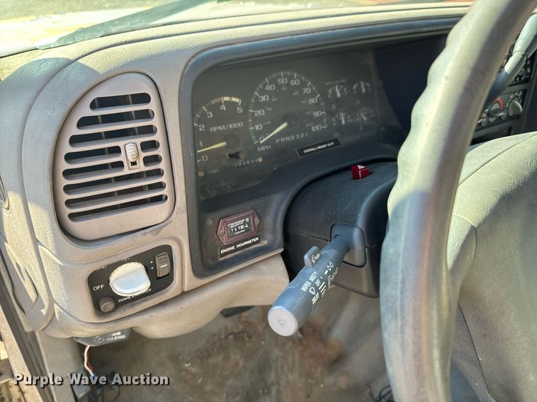 image for item OD9911 1999 Chevrolet 3500 HD bucket truck