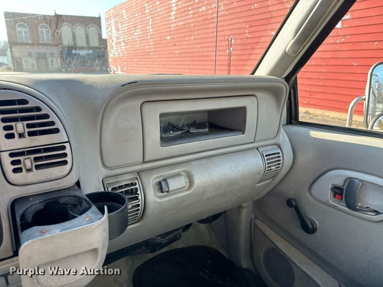 image for item OD9911 1999 Chevrolet 3500 HD bucket truck