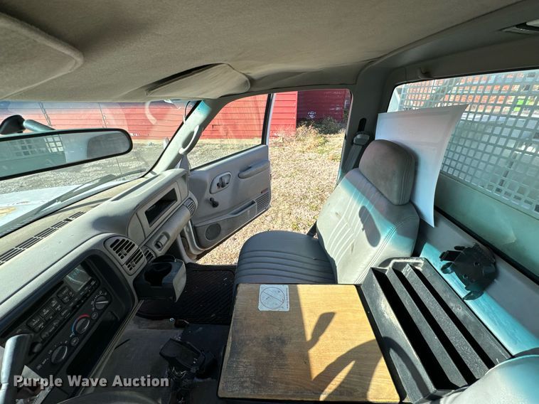 image for item OD9911 1999 Chevrolet 3500 HD bucket truck