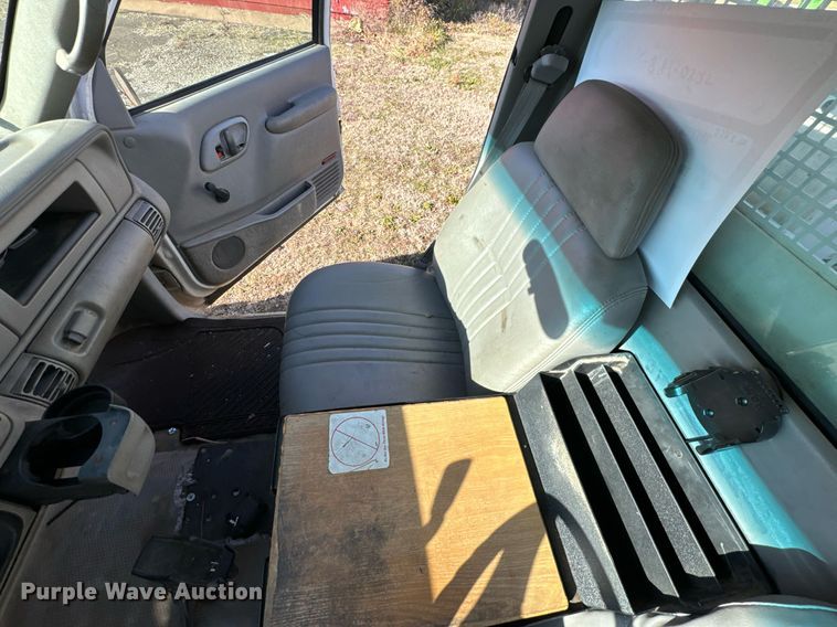 image for item OD9911 1999 Chevrolet 3500 HD bucket truck