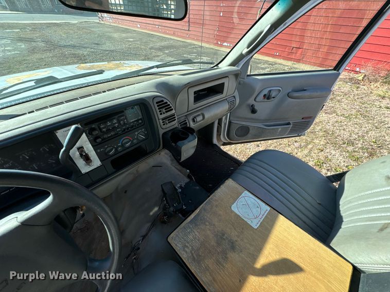 image for item OD9911 1999 Chevrolet 3500 HD bucket truck