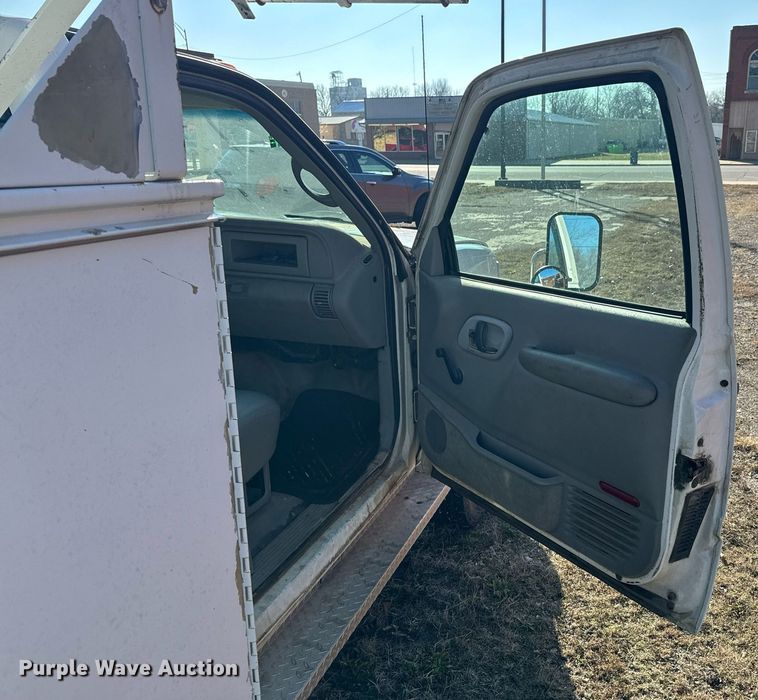 image for item OD9911 1999 Chevrolet 3500 HD bucket truck