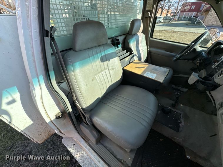 image for item OD9911 1999 Chevrolet 3500 HD bucket truck