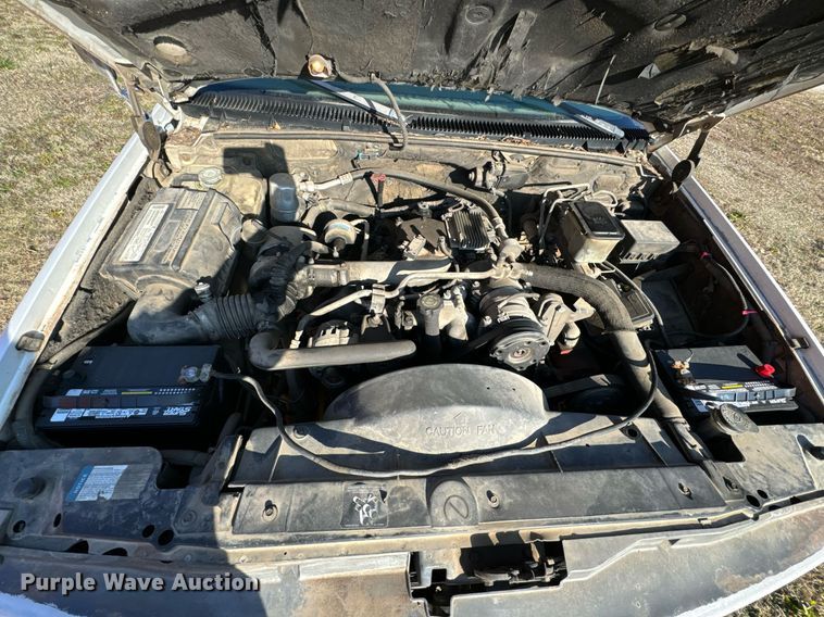 image for item OD9911 1999 Chevrolet 3500 HD bucket truck