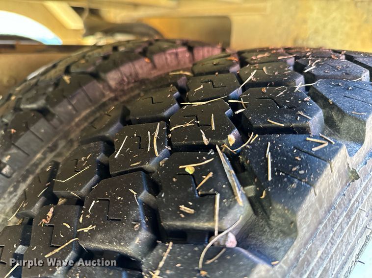 image for item OD9911 1999 Chevrolet 3500 HD bucket truck