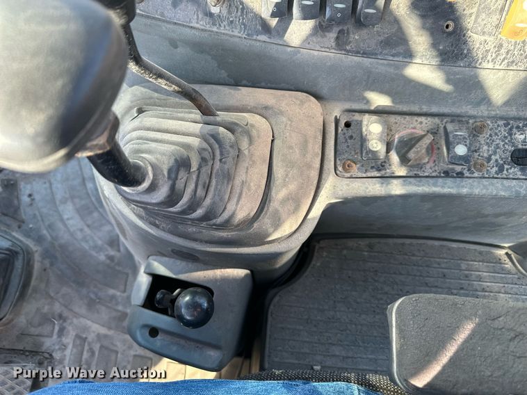 image for item OF9220 2002 Caterpillar 430D  backhoe