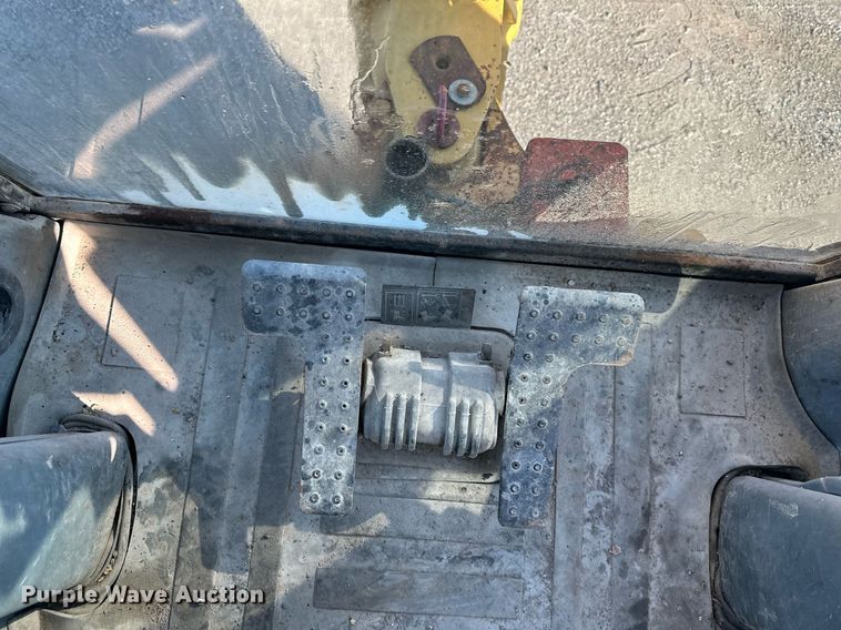 image for item OF9220 2002 Caterpillar 430D  backhoe