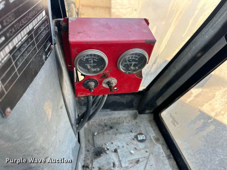 image for item OF9220 2002 Caterpillar 430D  backhoe