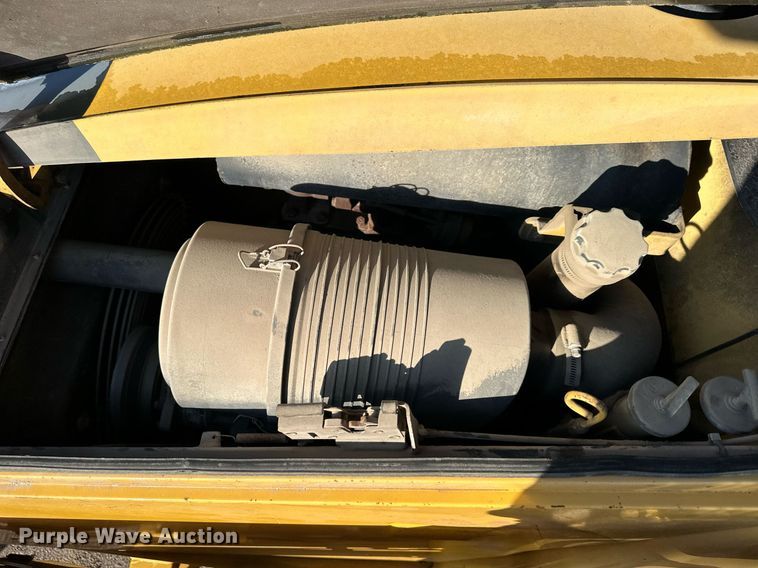 image for item OF9220 2002 Caterpillar 430D  backhoe