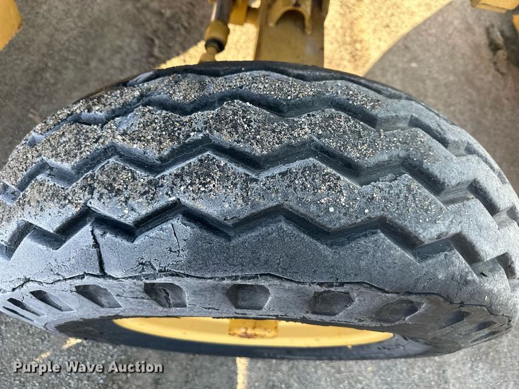 image for item OF9220 2002 Caterpillar 430D  backhoe