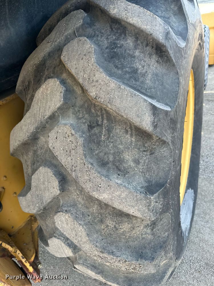 image for item OF9220 2002 Caterpillar 430D  backhoe