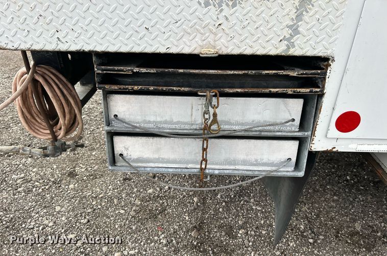 image for item OM9245 2011 Ford F750 Super Duty  bucket truck