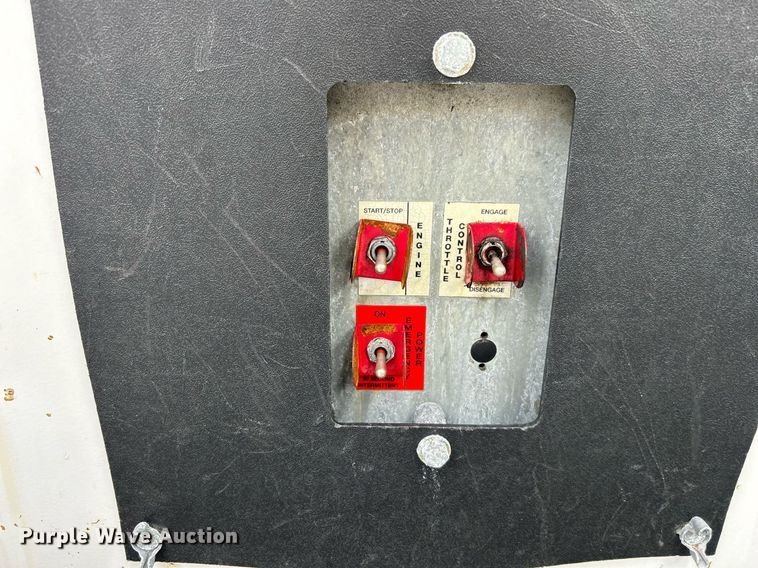 image for item OM9245 2011 Ford F750 Super Duty  bucket truck