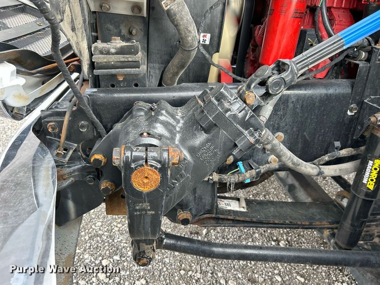 image for item OM9245 2011 Ford F750 Super Duty  bucket truck