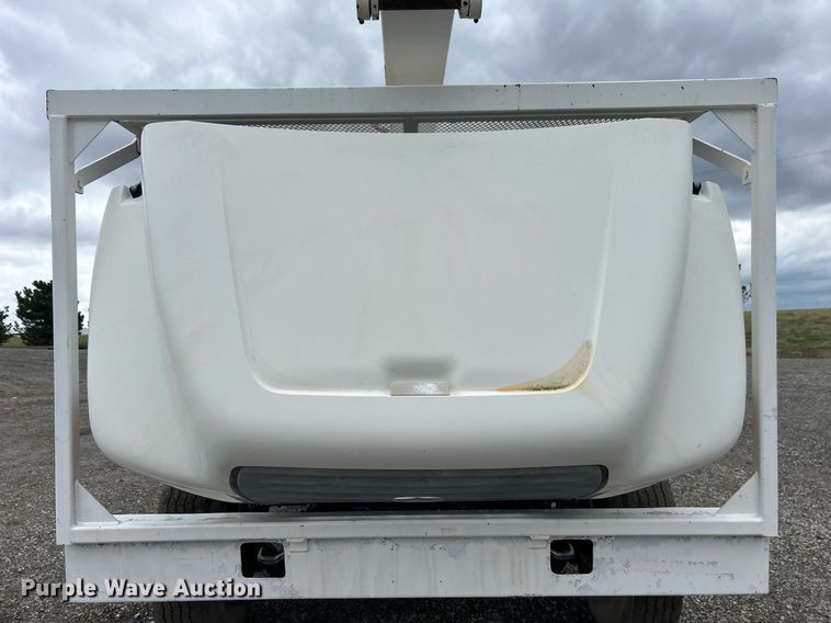 image for item OM9247 1997 Ford F800 bucket truck