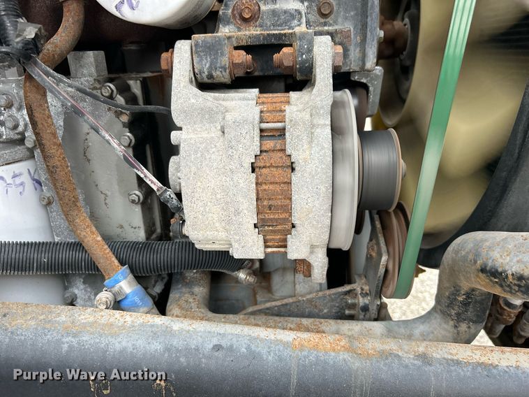 image for item OM9247 1997 Ford F800 bucket truck