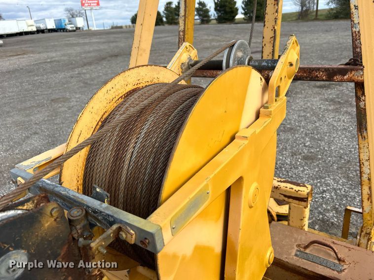 image for item OM9249 S & R Under Dawg DDB70  cable puller