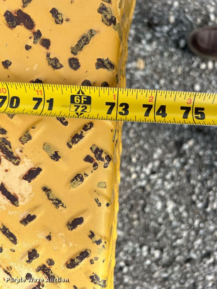 image for item OM9249 S & R Under Dawg DDB70  cable puller