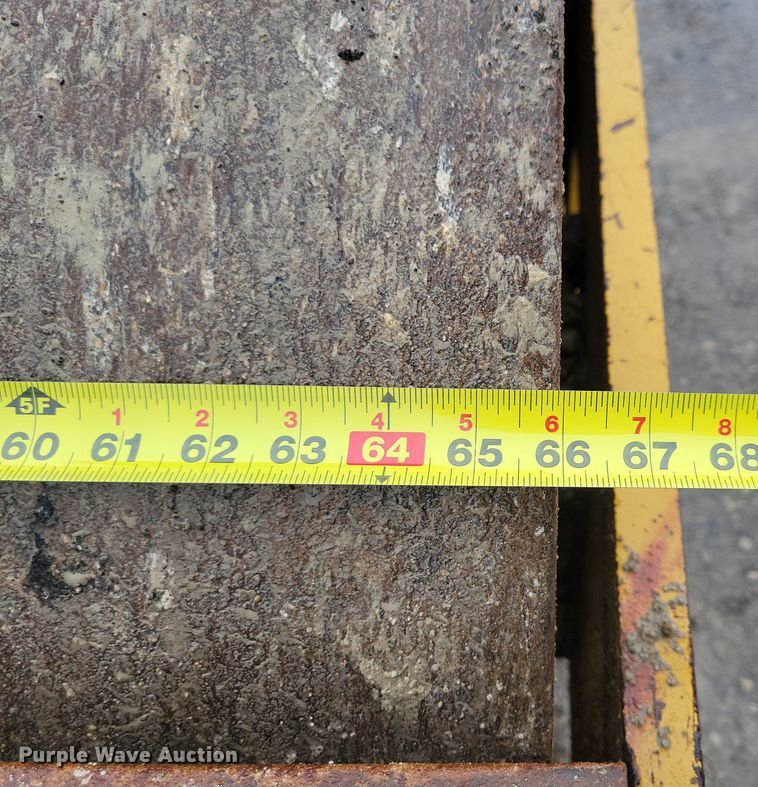 image for item DL7820 2008 Caterpillar CS423E single drum vibratory roller