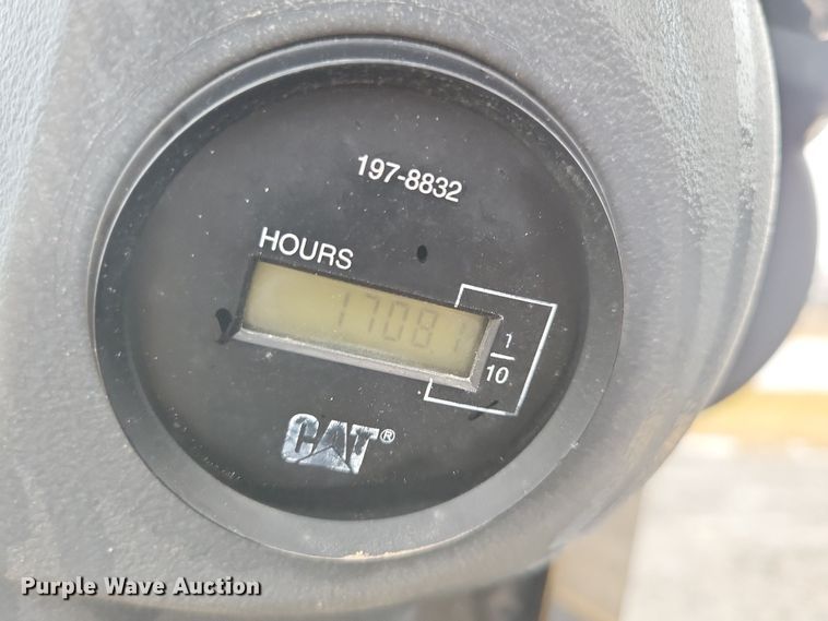 image for item DL7820 2008 Caterpillar CS423E single drum vibratory roller