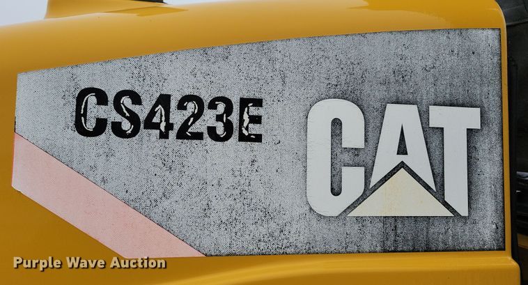 image for item DL7820 2008 Caterpillar CS423E single drum vibratory roller