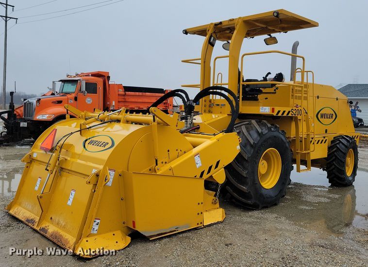 image for item DL7821 2019 Weiler S200 soil stabilizer / reclaimer