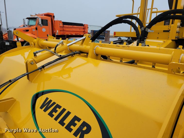 image for item DL7821 2019 Weiler S200 soil stabilizer / reclaimer