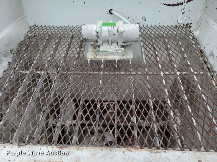 image for item DL7822 2017 Schwing SP500 concrete pump