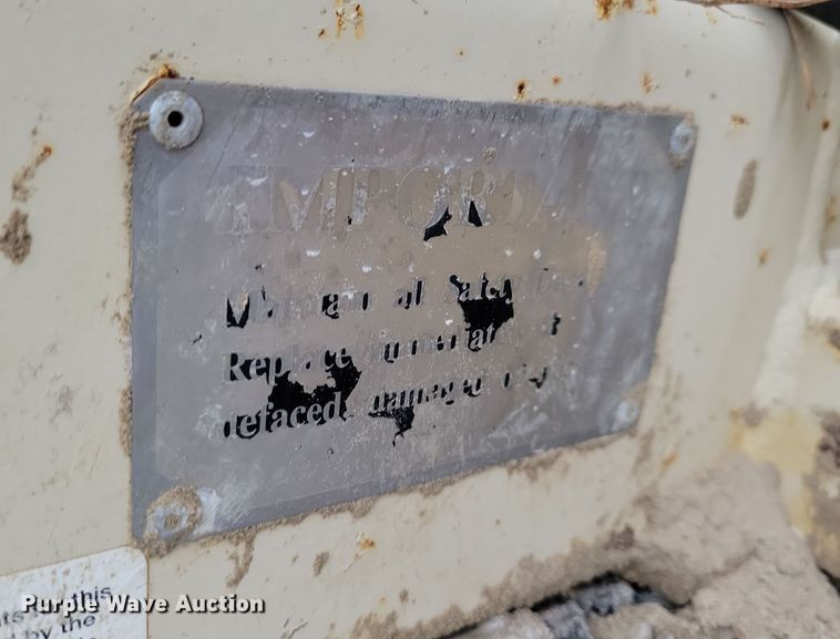 image for item DL7823 Finn B40 straw blower