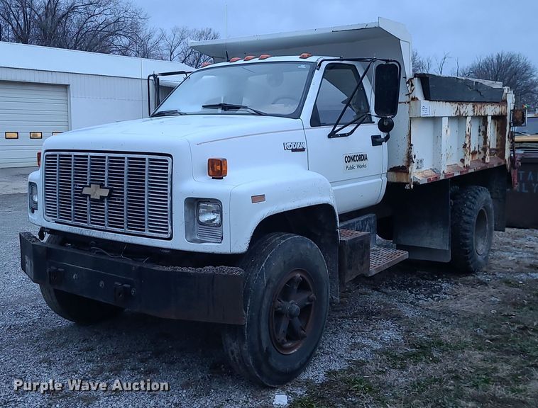 image for item DN8297 1991 Chevrolet Kodiak C5500 dump truck