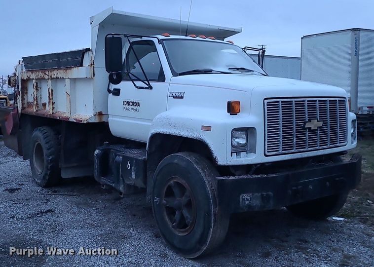 image for item DN8297 1991 Chevrolet Kodiak C5500 dump truck