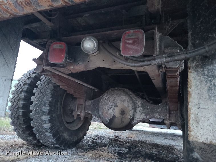 image for item DN8297 1991 Chevrolet Kodiak C5500 dump truck