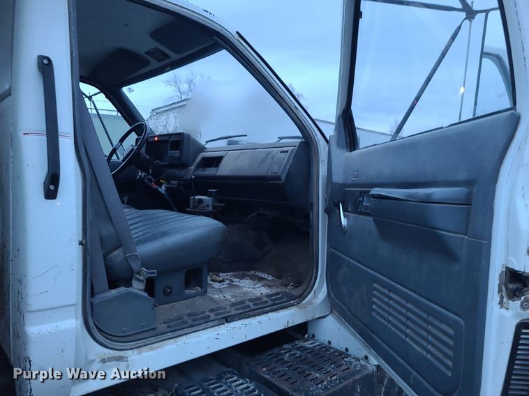 image for item DN8297 1991 Chevrolet Kodiak C5500 dump truck