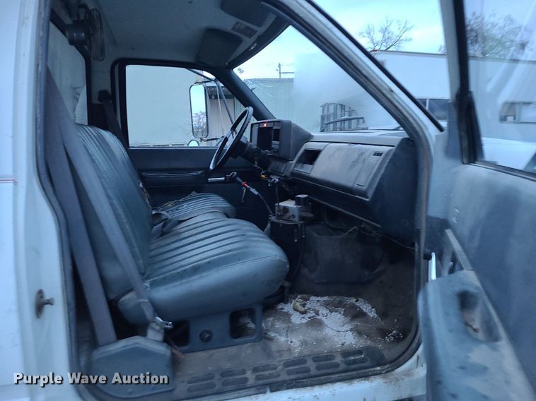 image for item DN8297 1991 Chevrolet Kodiak C5500 dump truck