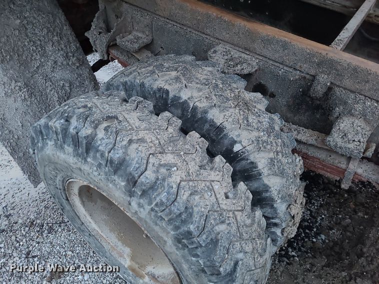 image for item DN8297 1991 Chevrolet Kodiak C5500 dump truck