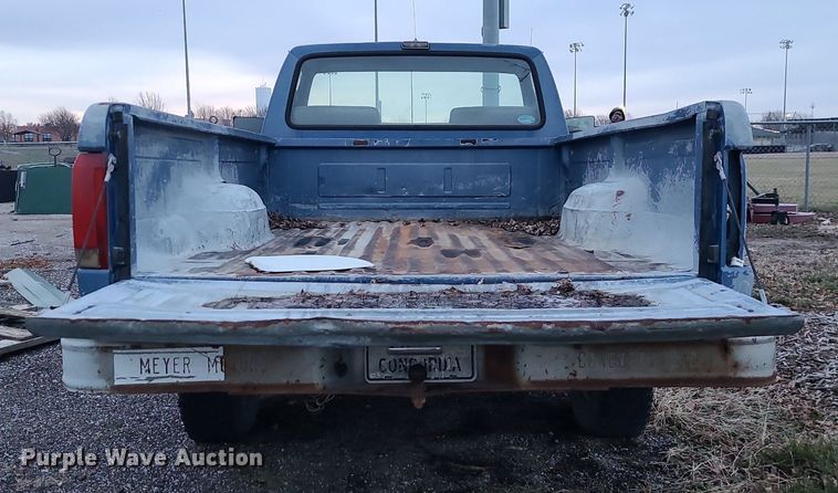image for item DN8299 1991 Ford F150 pickup truck