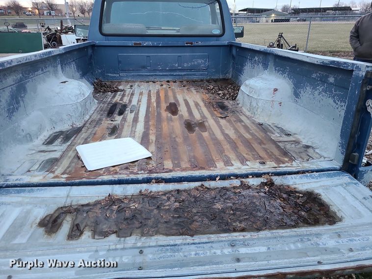 image for item DN8299 1991 Ford F150 pickup truck