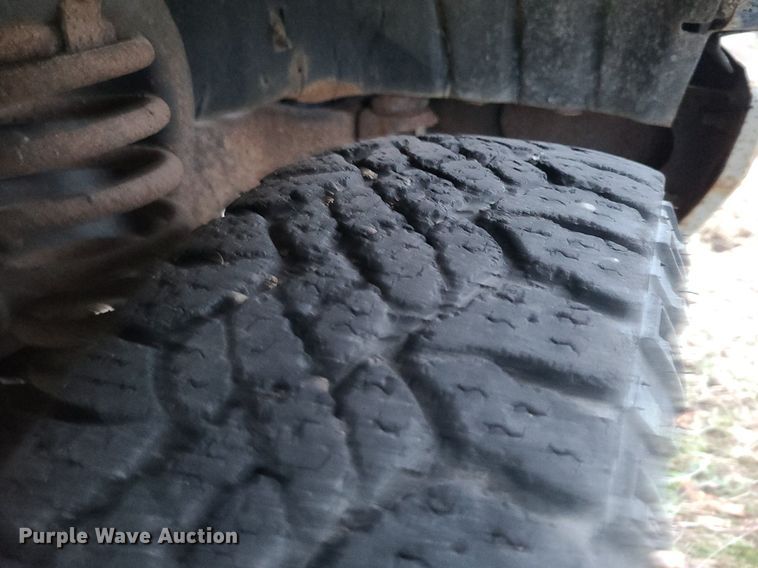 image for item DN8299 1991 Ford F150 pickup truck