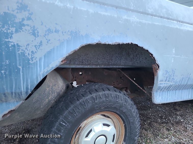 image for item DN8299 1991 Ford F150 pickup truck