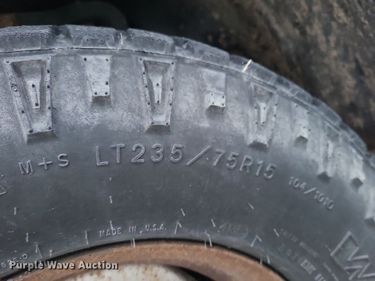 image for item DN8299 1991 Ford F150 pickup truck