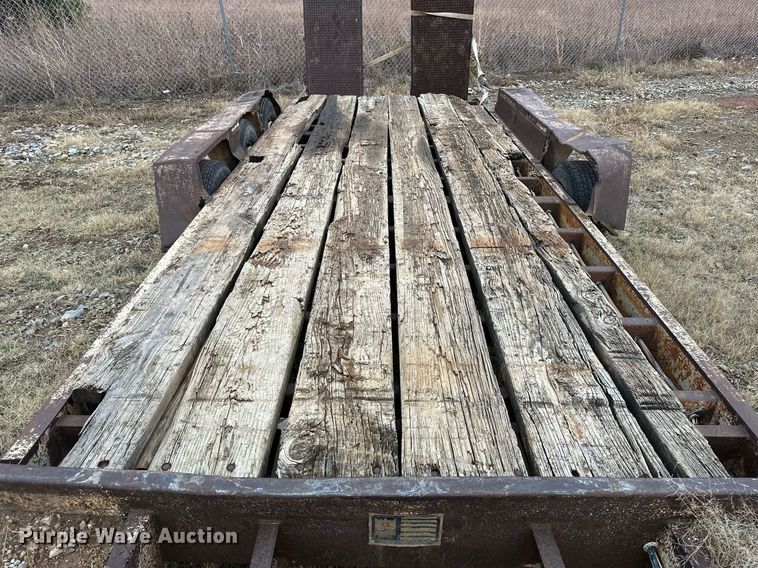 image for item DO5170 1985 Trail King TK18U-2000 equipment trailer