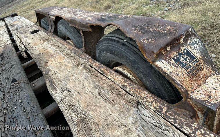 image for item DO5170 1985 Trail King TK18U-2000 equipment trailer