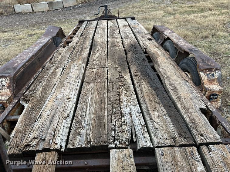 image for item DO5170 1985 Trail King TK18U-2000 equipment trailer