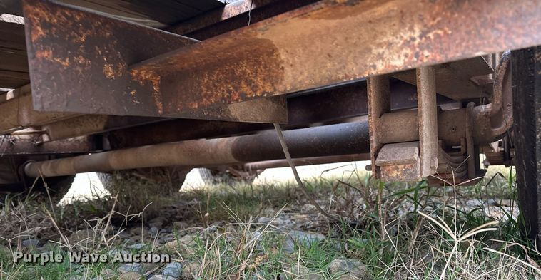 image for item DO5170 1985 Trail King TK18U-2000 equipment trailer