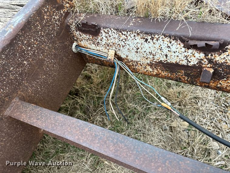 image for item DO5170 1985 Trail King TK18U-2000 equipment trailer