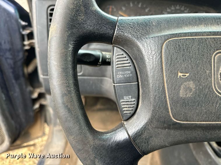 image for item DP3269 2001 Dodge Dakota Quad Cab pickup truck